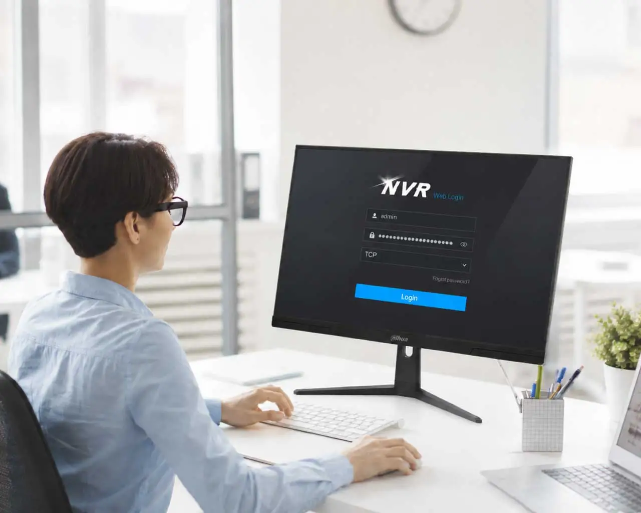 หน้าจอ Login เข้าสู่ระบบ NVR Web Login สำหรับบริหารจัดการข้อมูลจากกล้องอ่านป้ายทะเบียนรถและระบบรักษาความปลอดภัยในหมู่บ้าน